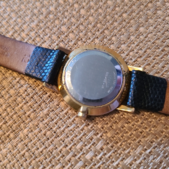 Movado Classic Women\'s Museum Watch